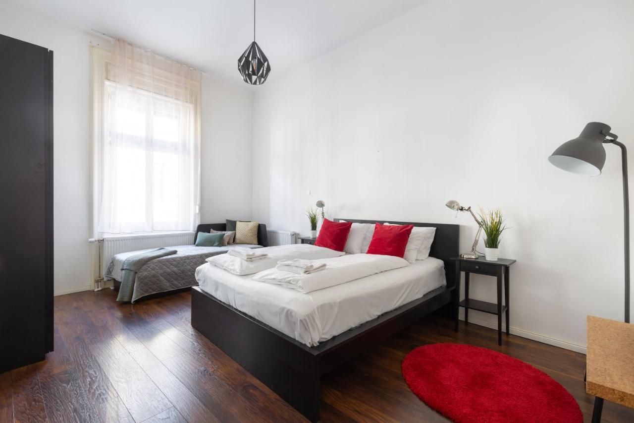 Red Dot One - New Unit In Heart Of Jewish Quarter Apartamento Budapest Exterior foto